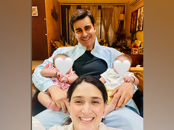 Gautam Rode, Pankhuri Awasthy with twins (Image source: Instagram) 